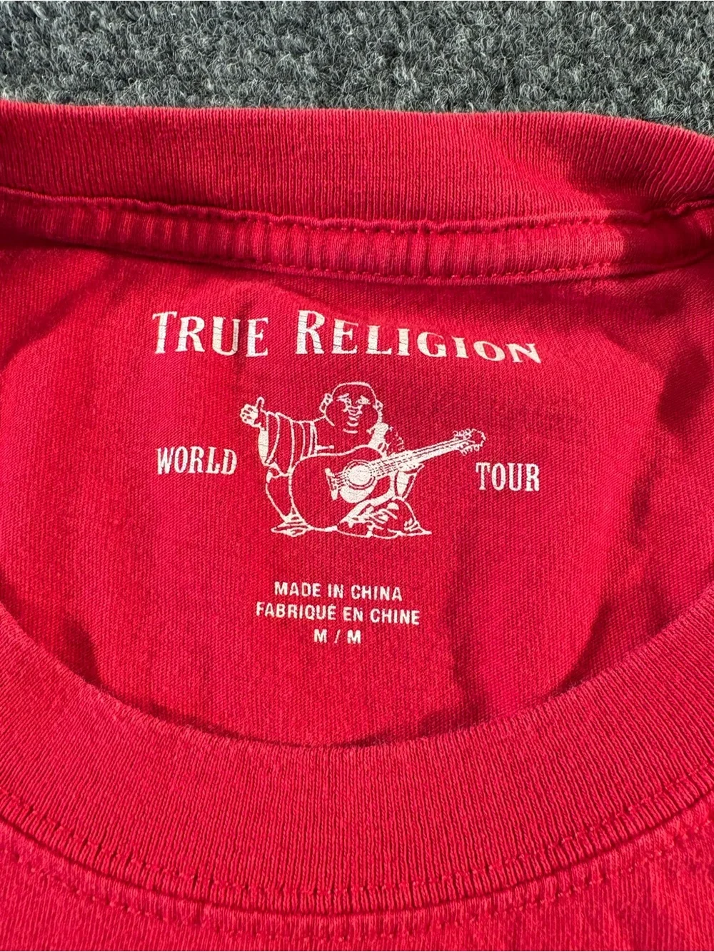 True Religion Men’s Medium Red Graphic T-Shirt Horseshoe Logo Back Print